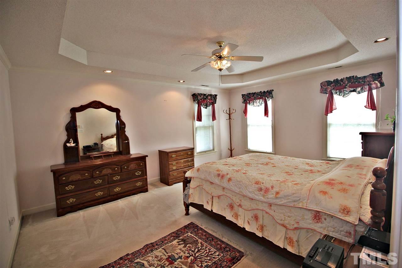 5429 Den Heider Way Raleigh, NC 27606 - Photo 14 of 25 Gallery Image 14