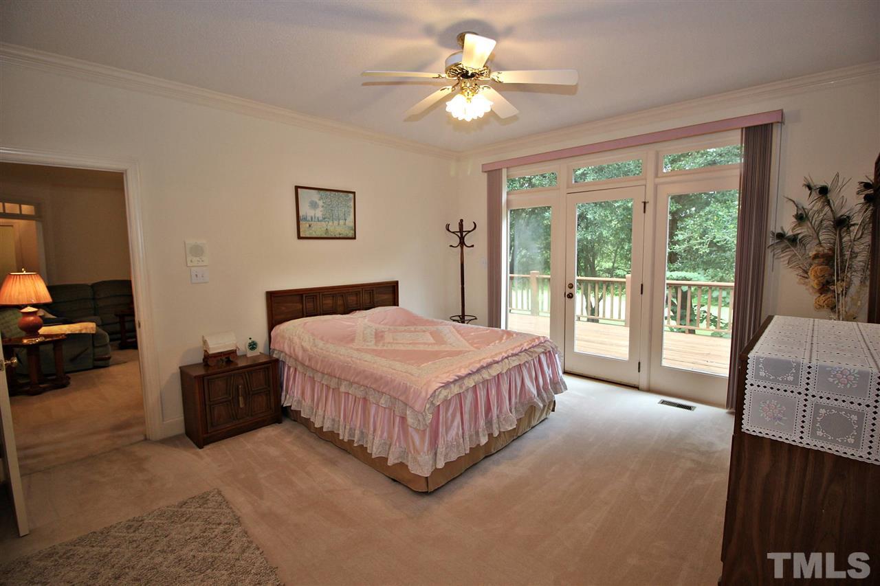5429 Den Heider Way Raleigh, NC 27606 - Photo 18 of 25 Gallery Image 18