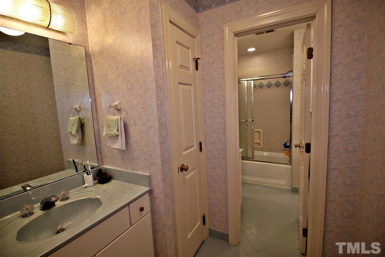 5429 Den Heider Way Raleigh, NC 27606 - Photo 19 of 25 Gallery Image 19
