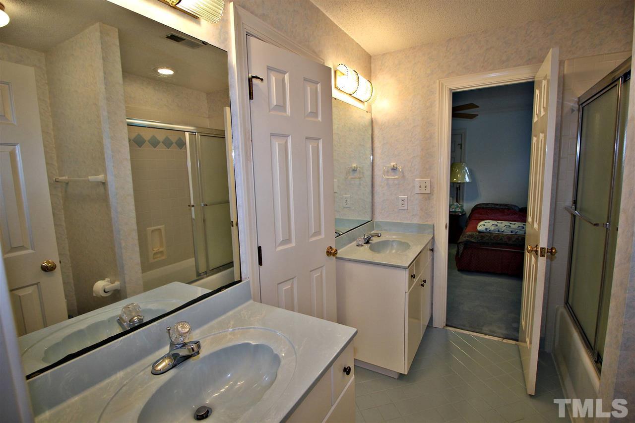 5429 Den Heider Way Raleigh, NC 27606 - Photo 20 of 25 Gallery Image 20