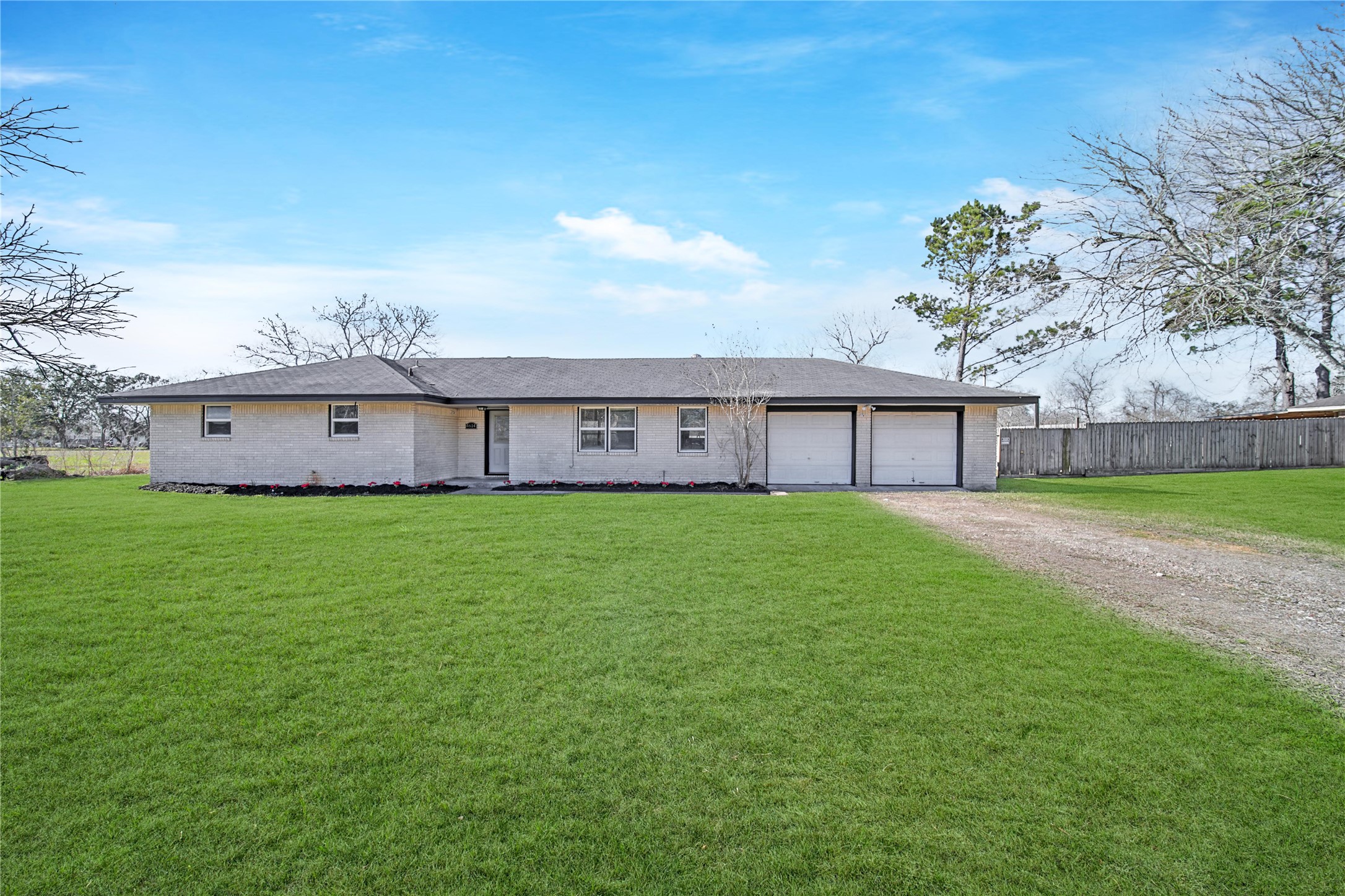 4614 Edgemore Street Santa Fe, TX 77517 - Photo 3 of 27