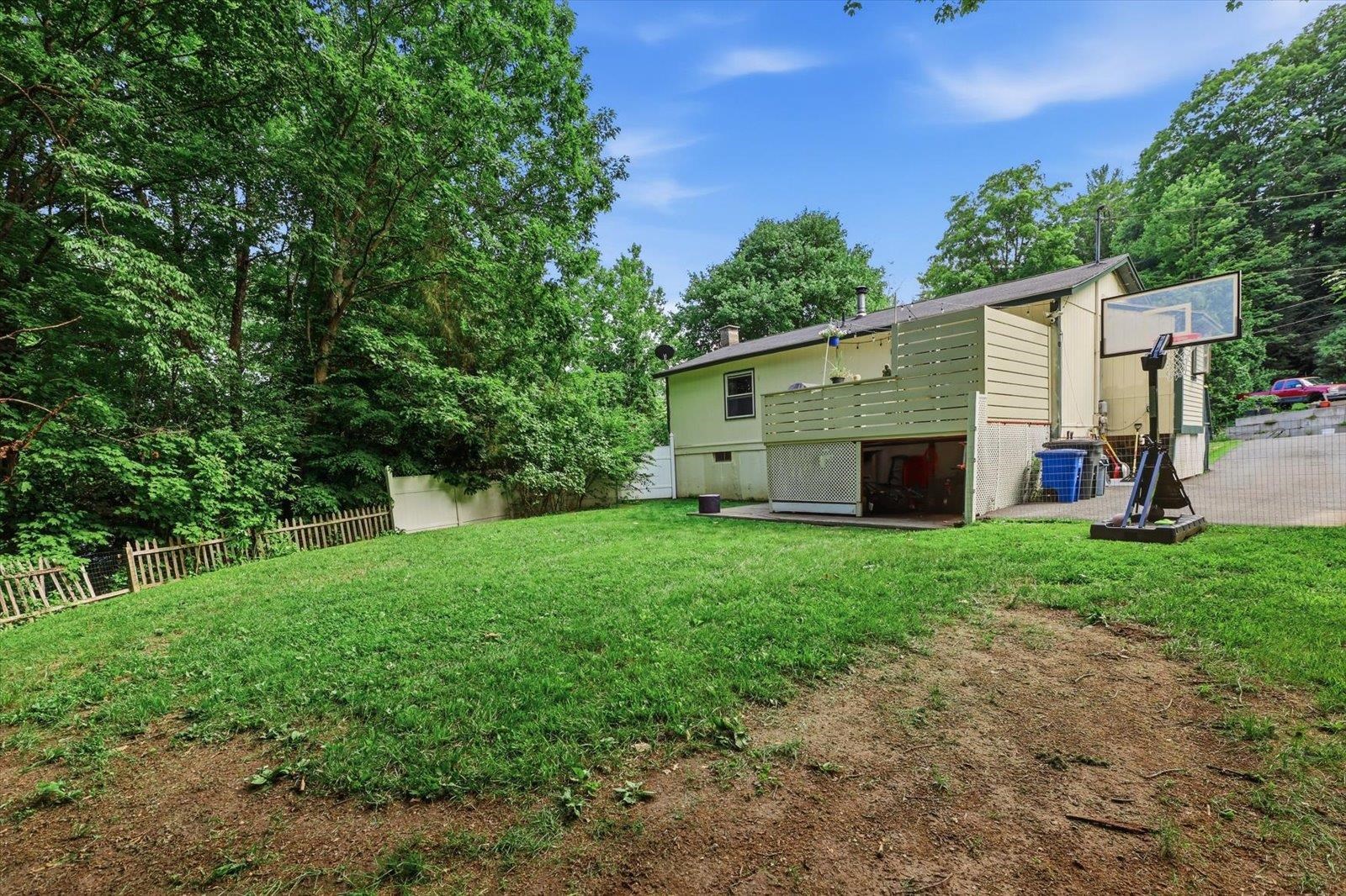 69 Carriage Hill Road Brattleboro, VT 05301 - Photo 40 of 56