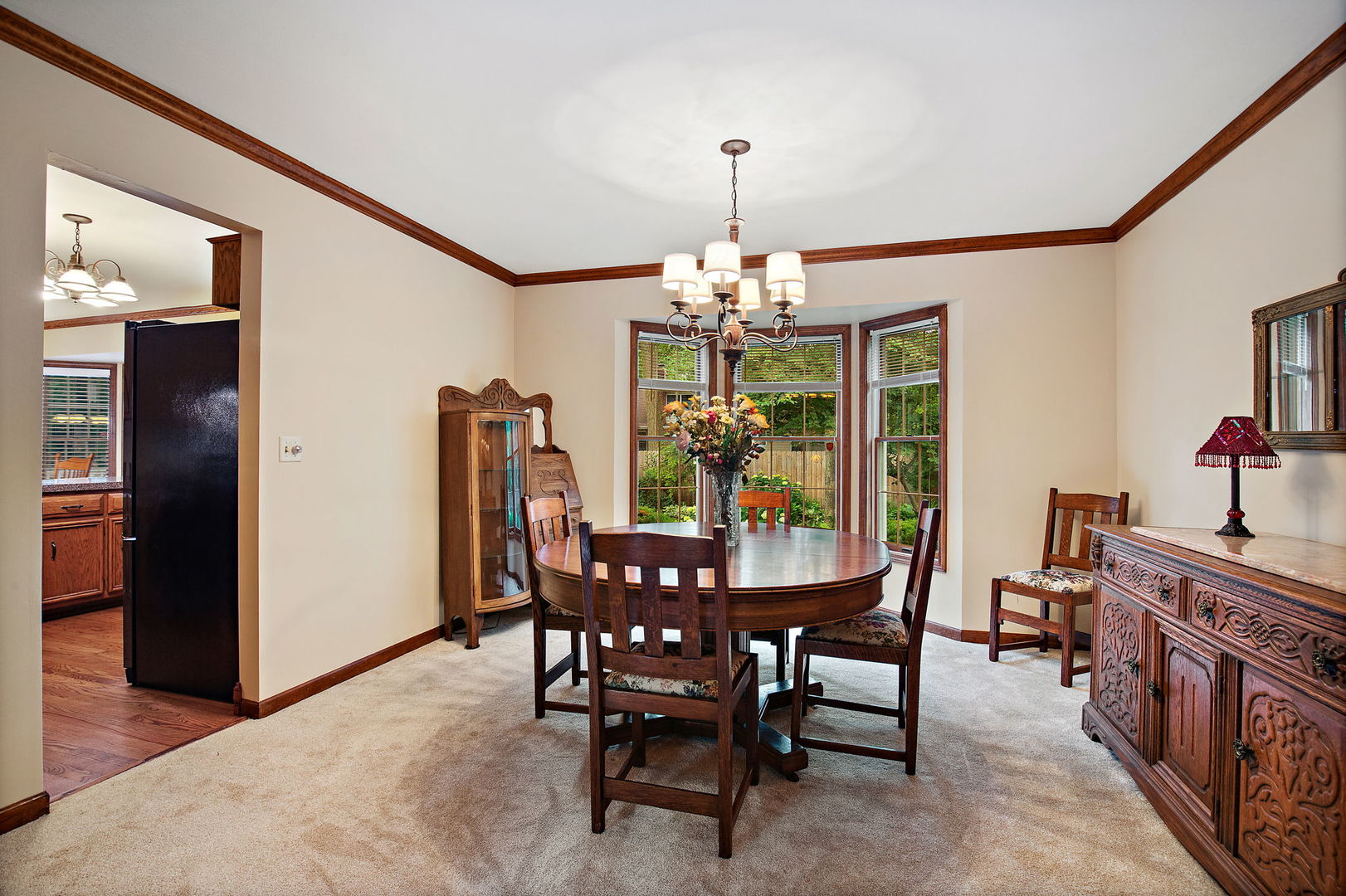 2020 Forest Ridge Road St. Charles, IL 60174 - Photo 8 of 38