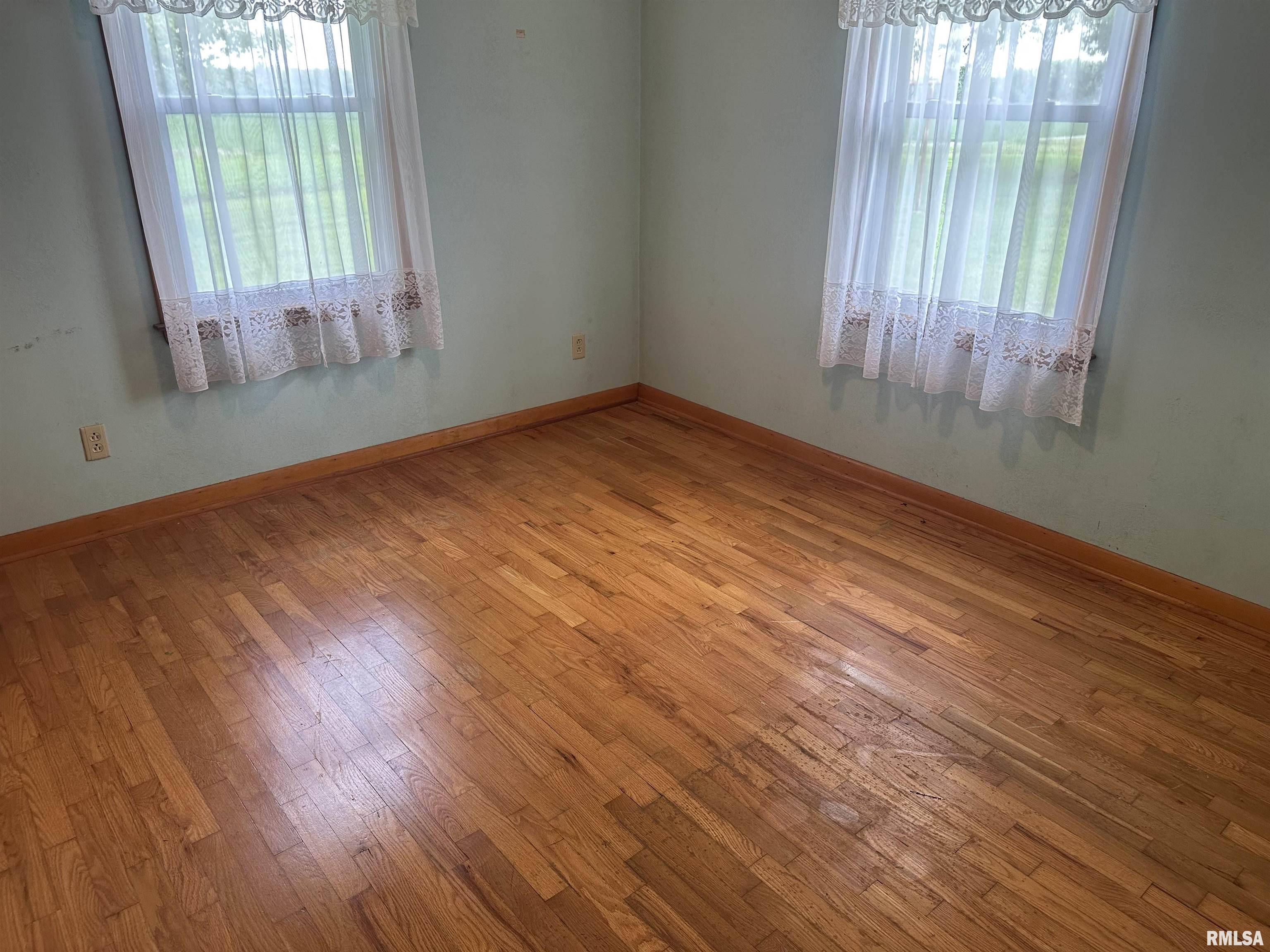 1927 Pine Cone Road Pinckneyville, IL 62274 - Photo 11 of 17 Gallery Image 11