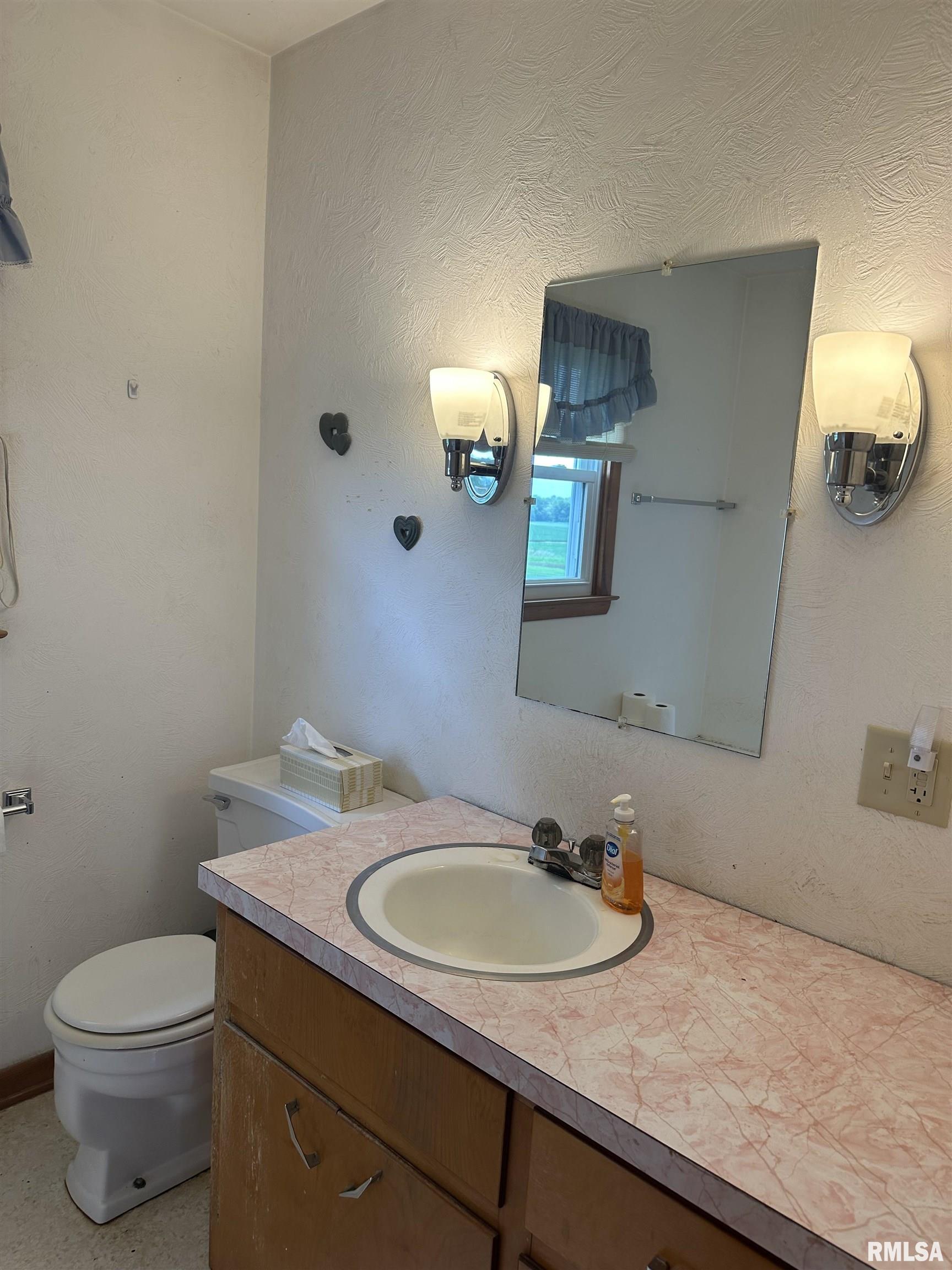 1927 Pine Cone Road Pinckneyville, IL 62274 - Photo 12 of 17 Gallery Image 12