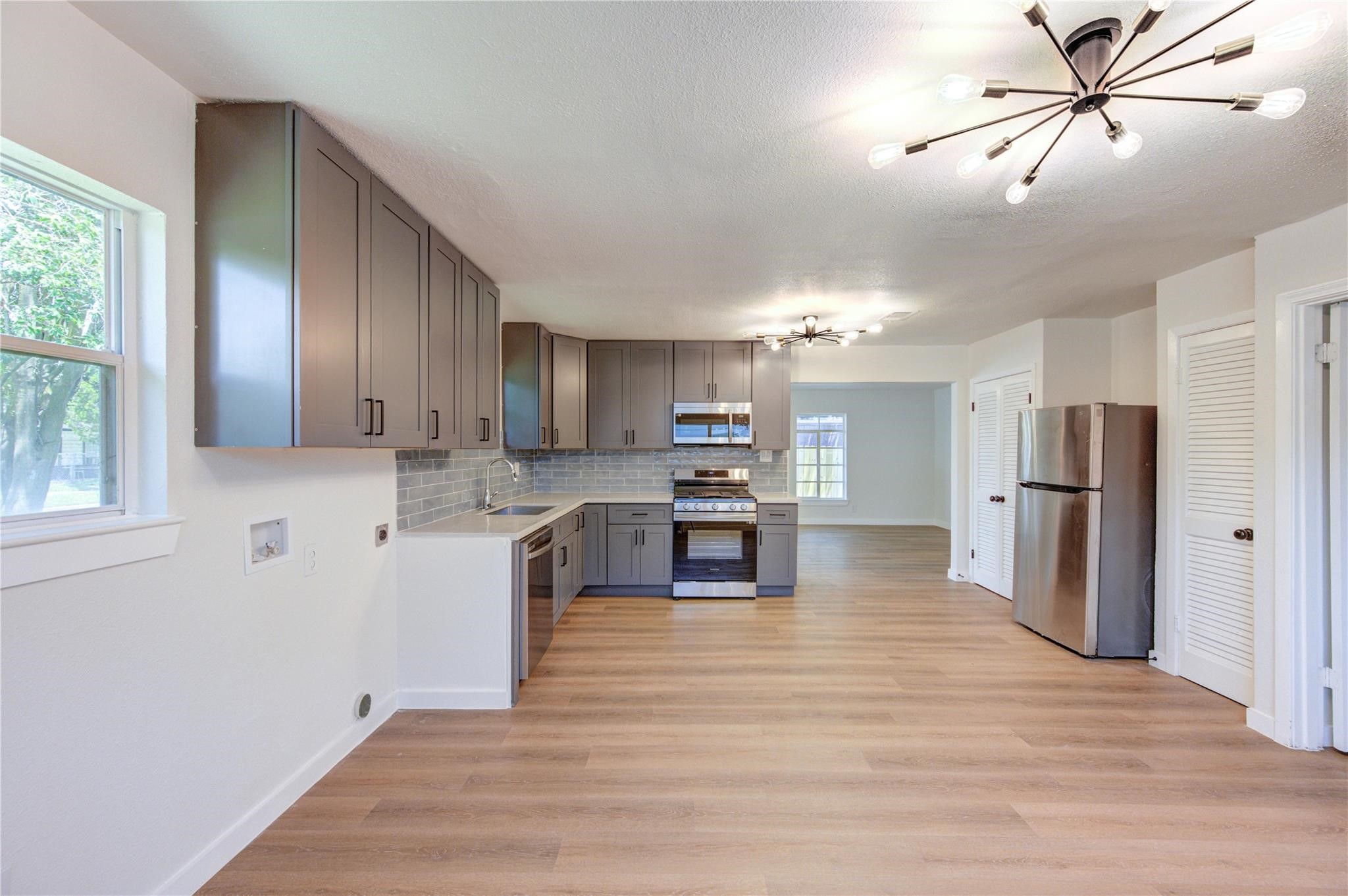 4914 Pershing Street Houston, TX 77033 - Photo 22 of 34