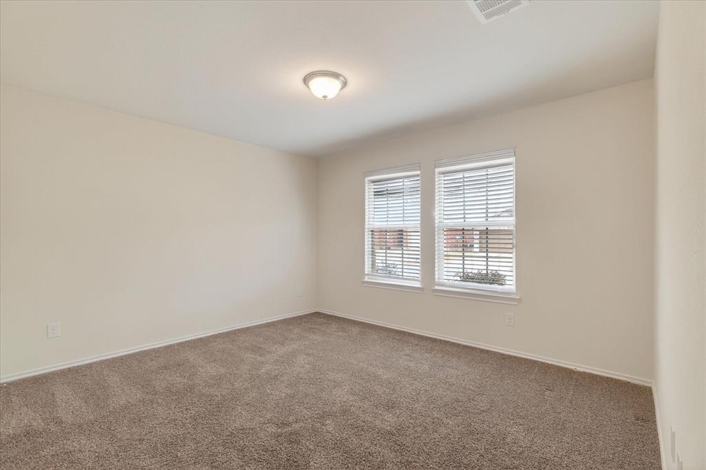 301 Samuel Street Denton, TX 76207 - Photo 8 of 38