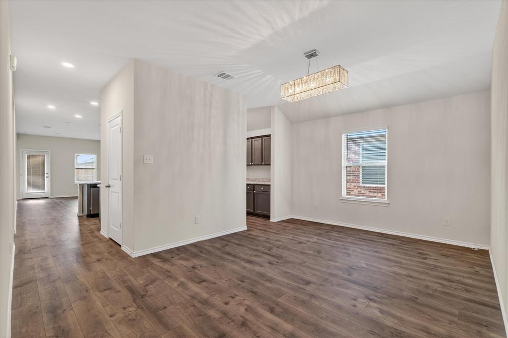 301 Samuel Street Denton, TX 76207 - Photo 10 of 38