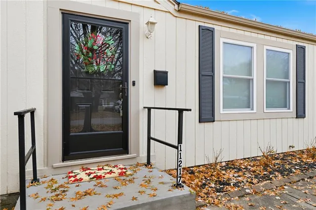 $250,000 | 11217 West 69th Terrace, Shawnee, KS 66203