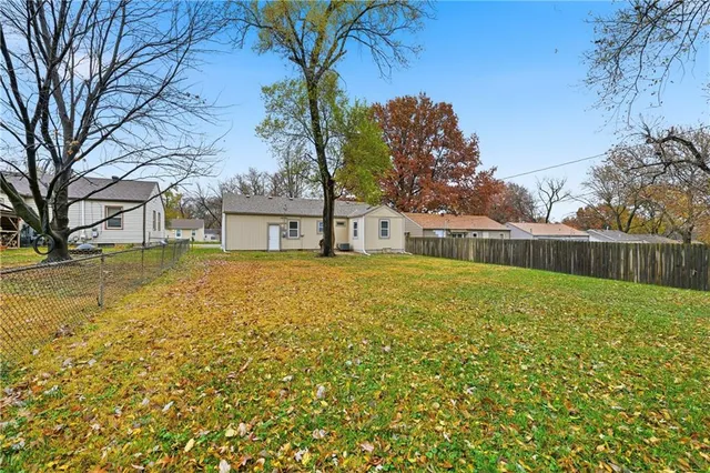 $250,000 | 11217 West 69th Terrace, Shawnee, KS 66203
