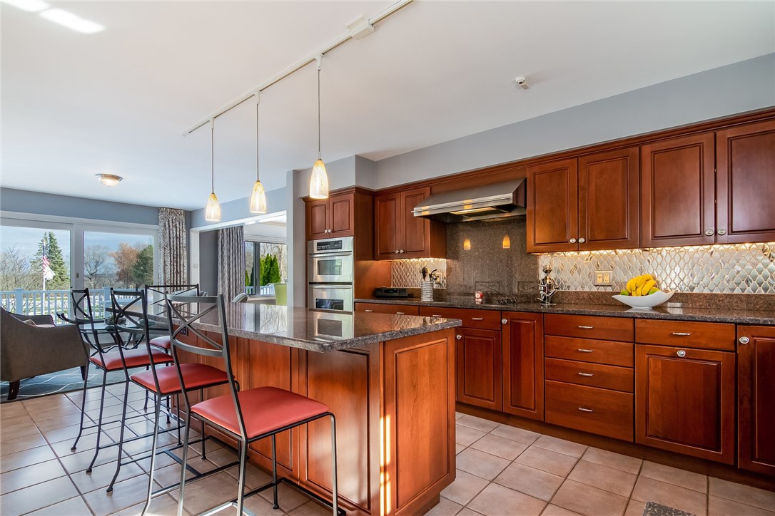 185 Old River Road Lincoln, RI 02865 - Photo 8 of 40 Gallery Image 8