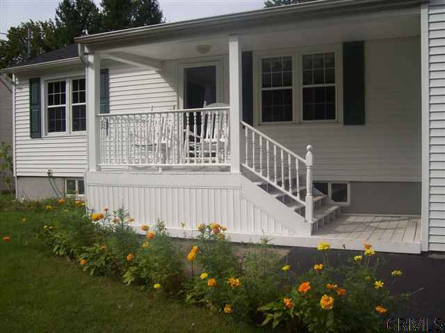 949 Kings Road Colonie, NY 12303 - Photo 2 of 15 Photo 2