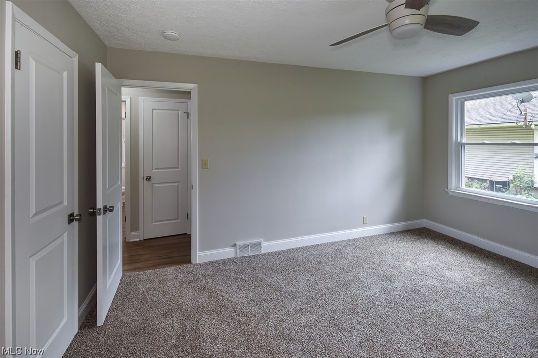 9151 Ridge Road North Royalton, OH 44133 - Photo 17 of 32