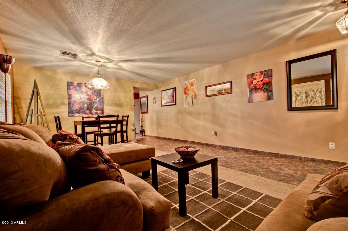 9705 West Cordes Road Tolleson, AZ 85353 - Photo 5 of 21 Cordes - 9705 (5)