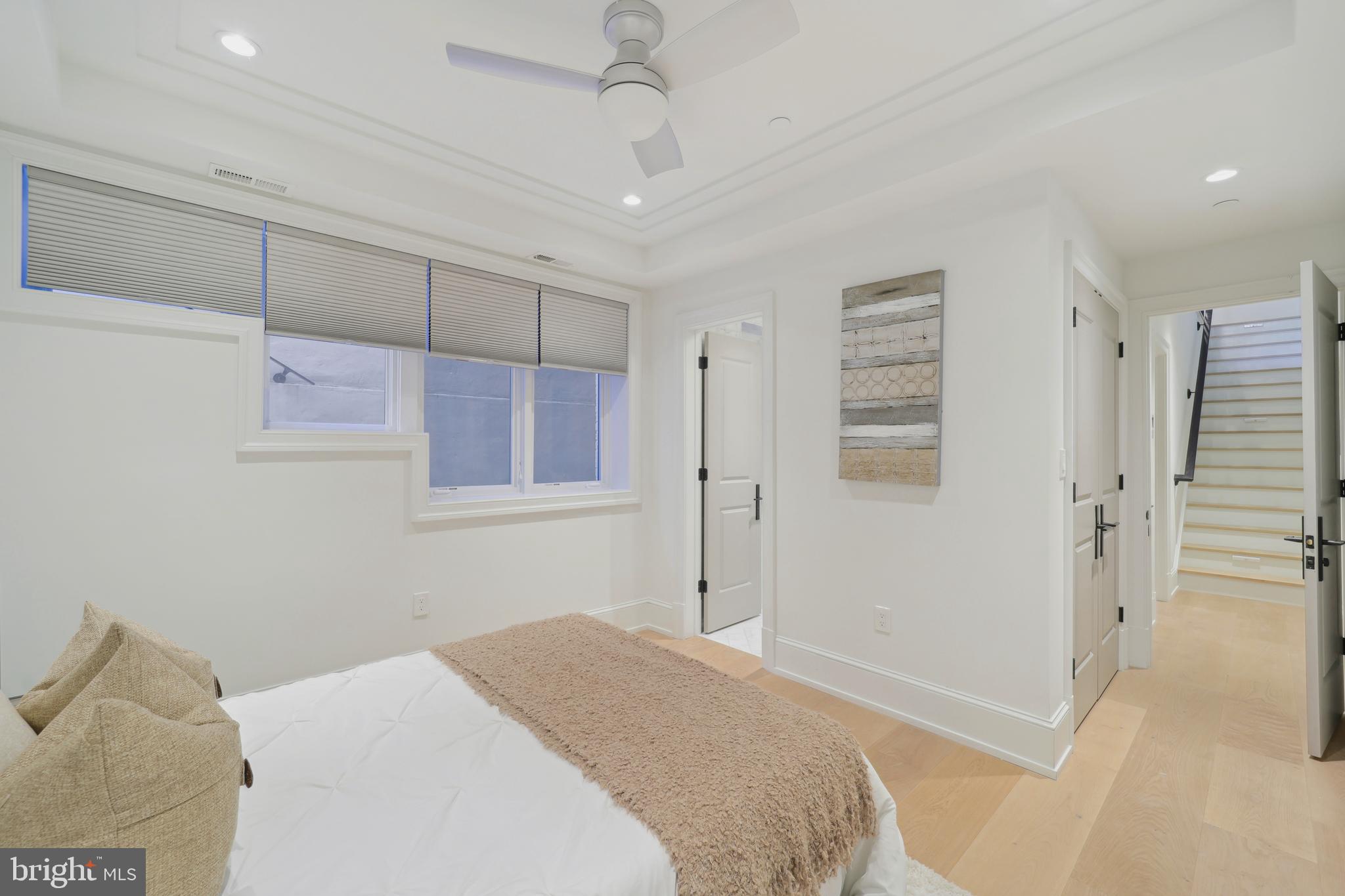 1829 Kalorama Road Northwest, Unit 2 Washington, DC 20009 - Photo 20 of 23