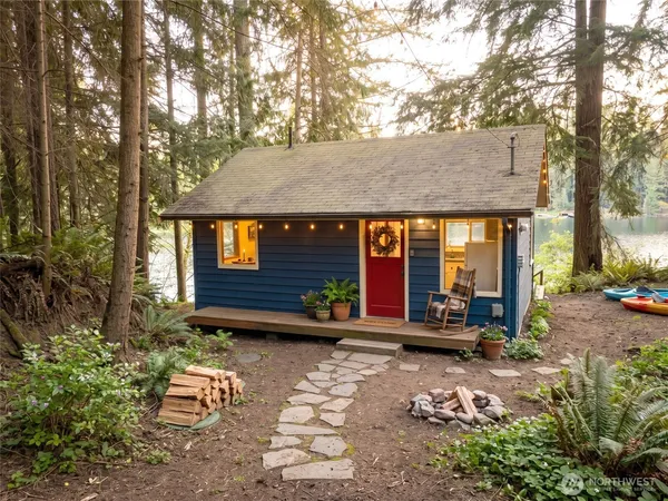 $699,000 | 4945 Lakeside Drive, Langley, WA 98260