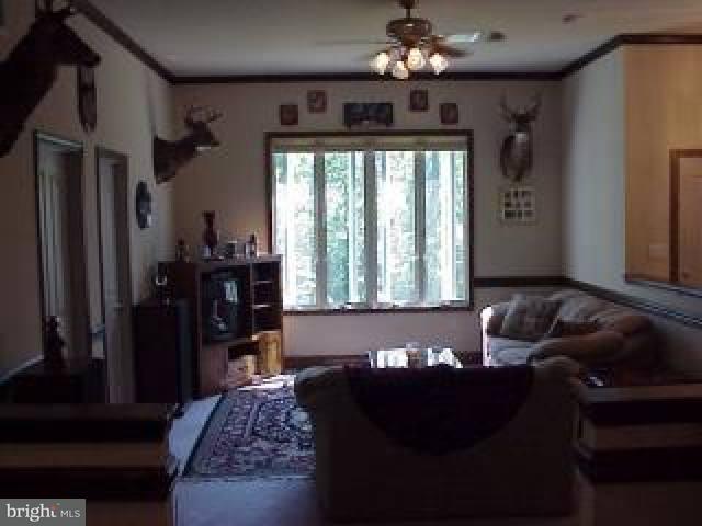 373 Poplar Road Dillsburg, PA 17019 - Photo 4 of 5 Gallery Image 4