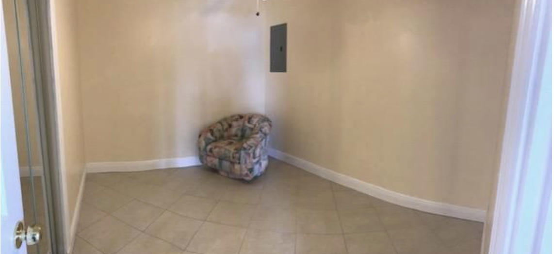 562 Cherry Road West Palm Beach, FL 33409 - Photo 6 of 19 IMG_1674