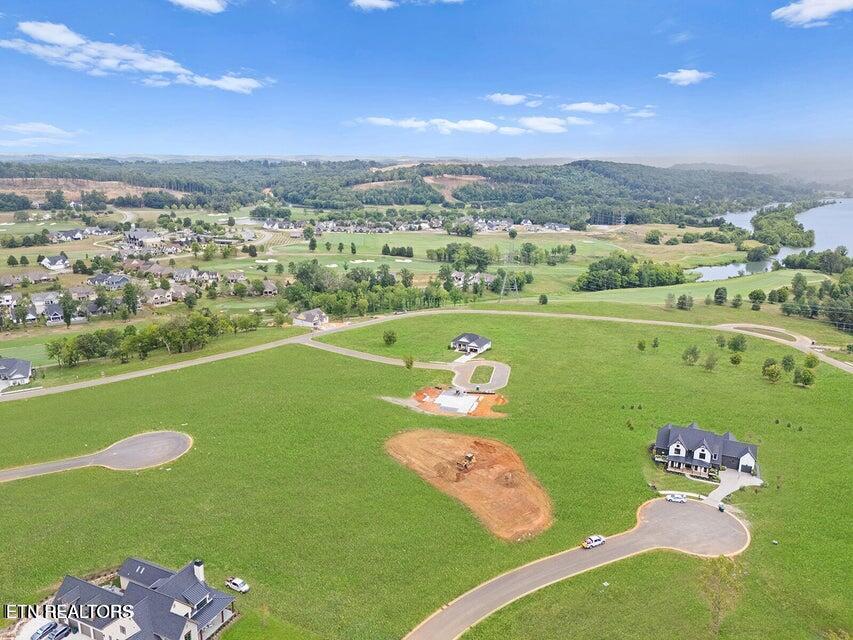 532 Ladybug Lane Loudon, TN 37774 - Photo 15 of 31 image