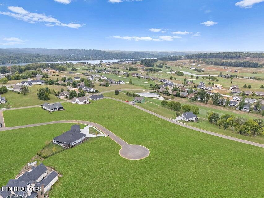 532 Ladybug Lane Loudon, TN 37774 - Photo 10 of 31 image