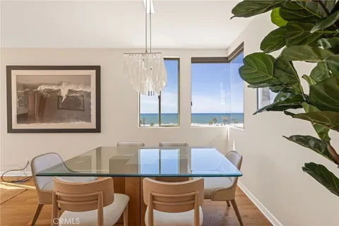 $3,198,000 | 209 41st Street, Manhattan Beach, CA 90266