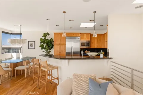 $3,198,000 | 209 41st Street, Manhattan Beach, CA 90266
