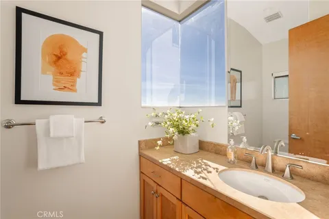 $3,198,000 | 209 41st Street, Manhattan Beach, CA 90266