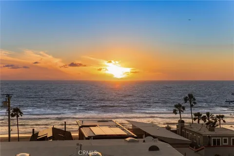$3,198,000 | 209 41st Street, Manhattan Beach, CA 90266