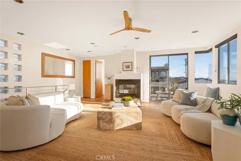 $3,198,000 | 209 41st Street, Manhattan Beach, CA 90266