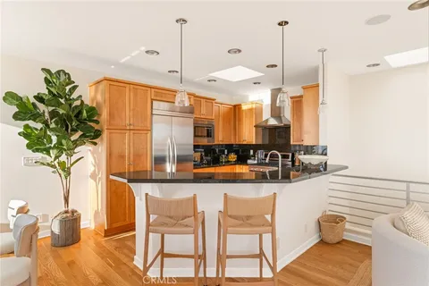 $3,198,000 | 209 41st Street, Manhattan Beach, CA 90266