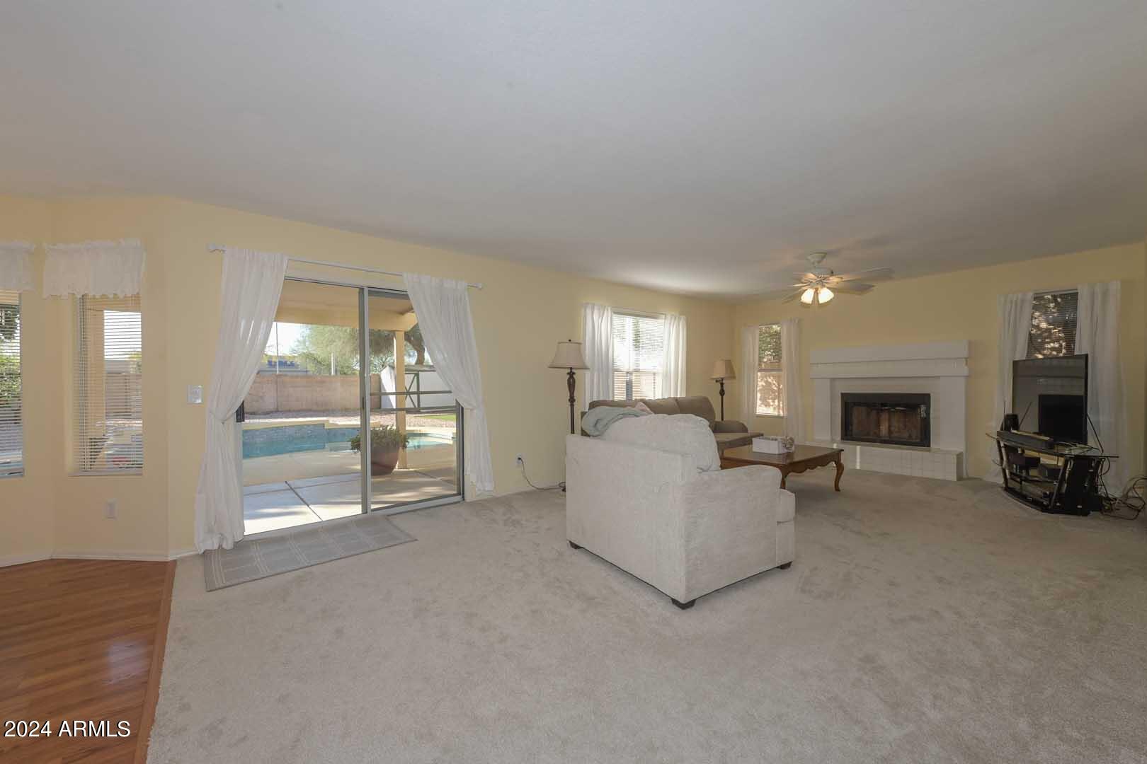 7641 West Boca Raton Road Peoria, AZ 85381 - Photo 15 of 42 Family Room