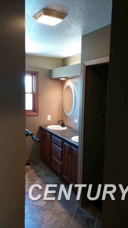 4690 East Kent Road Freeland, MI 48623 - Photo 23 of 28
