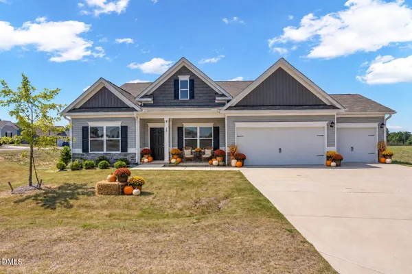 $2,300 | 15 Bristow Court, Four Oaks, NC 27524