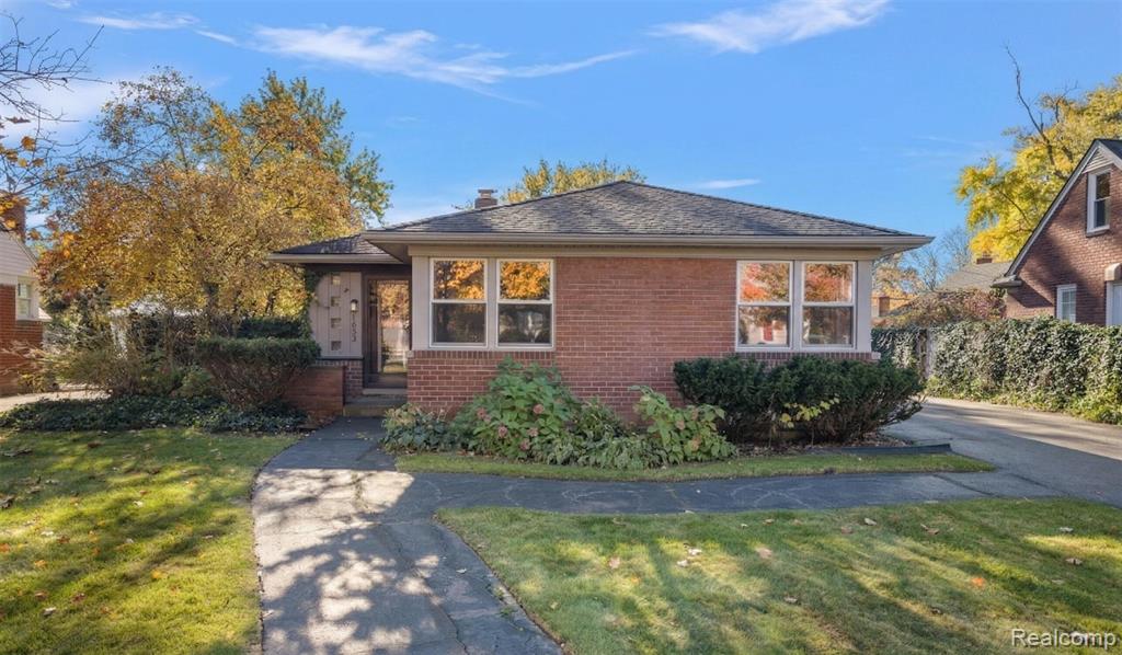 1653 Taunton Road Birmingham, MI 48009 - Photo 1 of 38