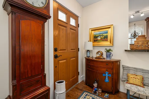 $1,850,000 | 25 South Mill Street, Portsmouth, NH 03801