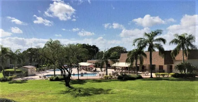 $1,750 | 27 Abbey Lane, Unit 304, Delray Beach, FL 33446