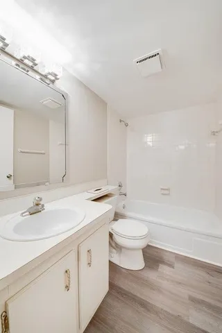 $1,750 | 27 Abbey Lane, Unit 304, Delray Beach, FL 33446