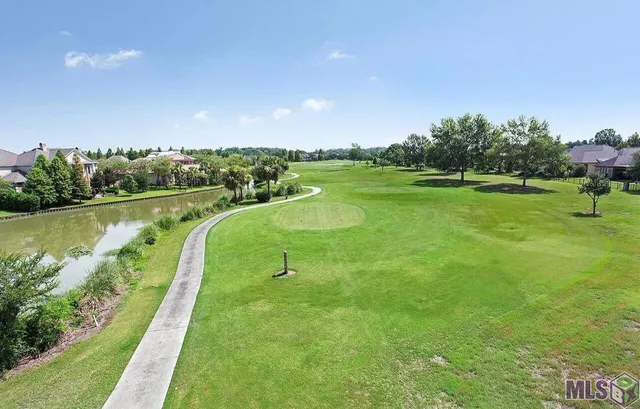 $495,000 | 6095 Royal Palms Court, Gonzales, LA 70737