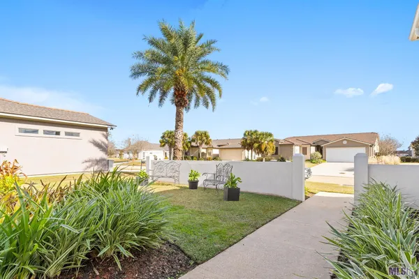 $475,000 | 6095 Royal Palms Court, Gonzales, LA 70737