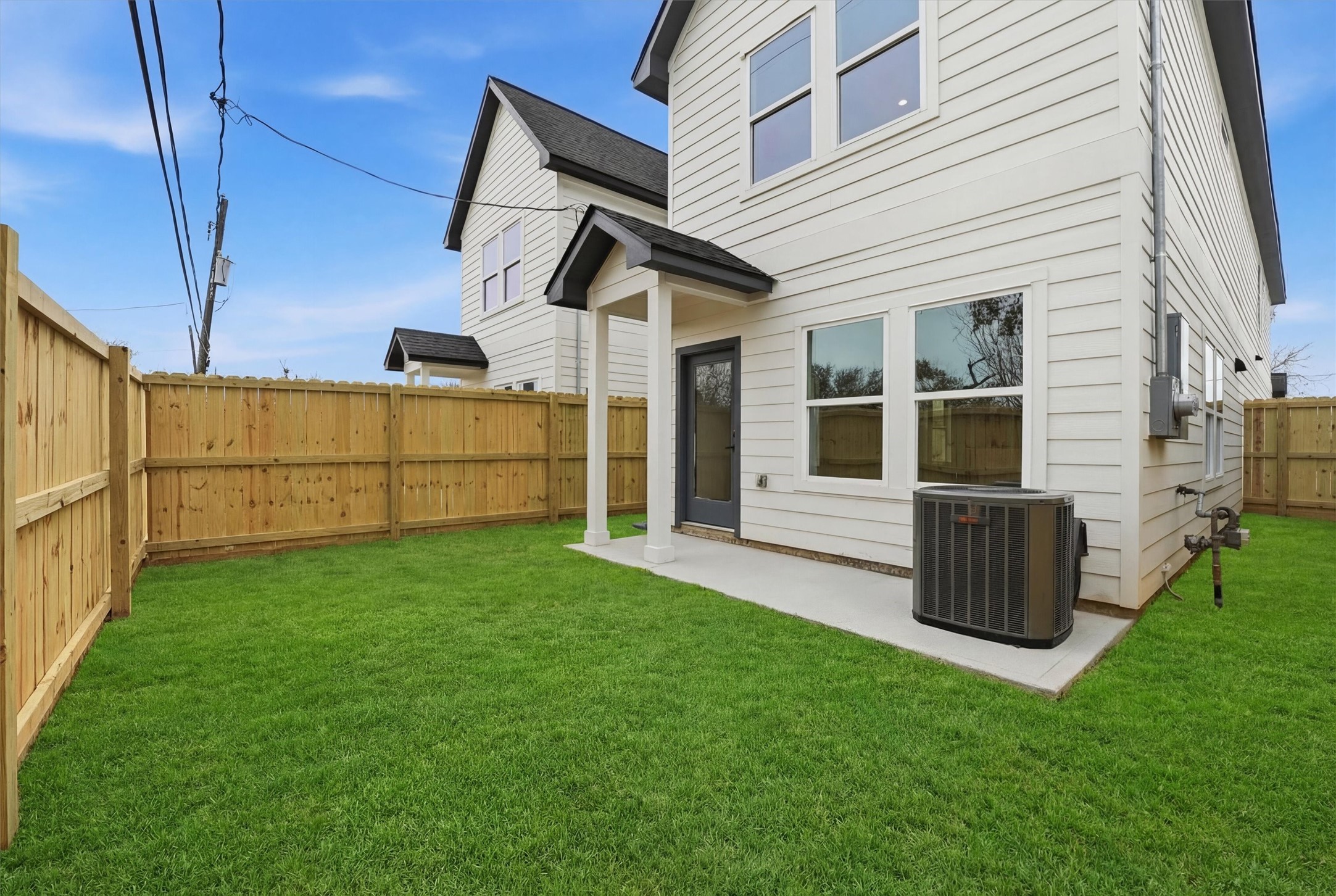 528 North 4th Street La Porte, TX 77571 - Photo 27 of 27 a view of a backyard with potted plants