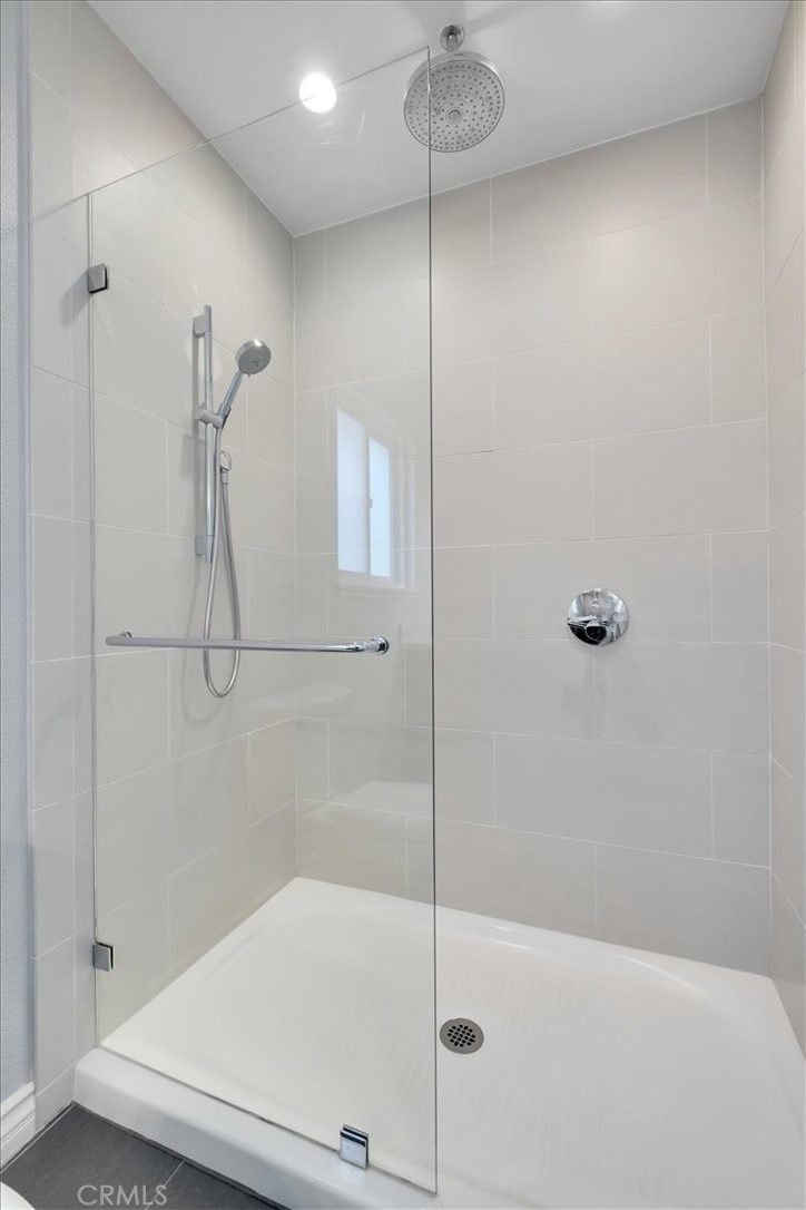 2232 Montague Circle Placentia, CA 92870 - Photo 25 of 36 a bathroom with a shower and a shower