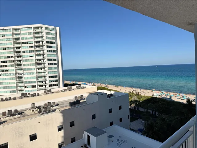 $2,500 | 6969 Collins Avenue, Unit 903, Miami Beach, FL 33141