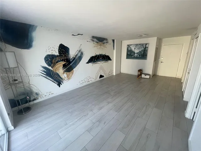 $2,500 | 6969 Collins Avenue, Unit 903, Miami Beach, FL 33141