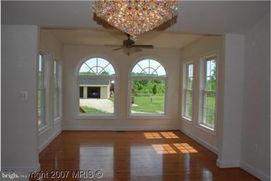 18567 Brooke Road Sandy Spring, MD 20860 - Photo 5 of 12 Interior (General)