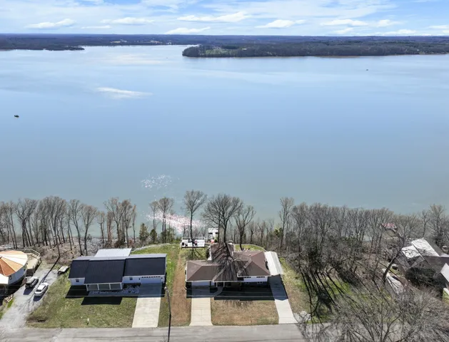 $629,000 | 591 Shore Drive, Big Sandy, TN 38221