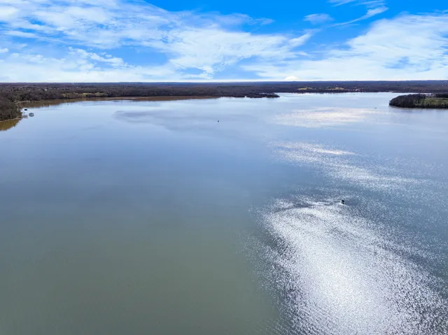 $629,000 | 591 Shore Drive, Big Sandy, TN 38221