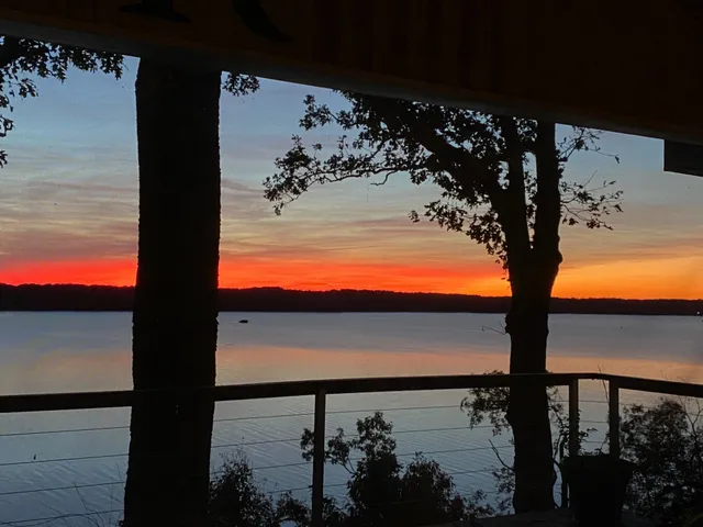 $629,000 | 591 Shore Drive, Big Sandy, TN 38221