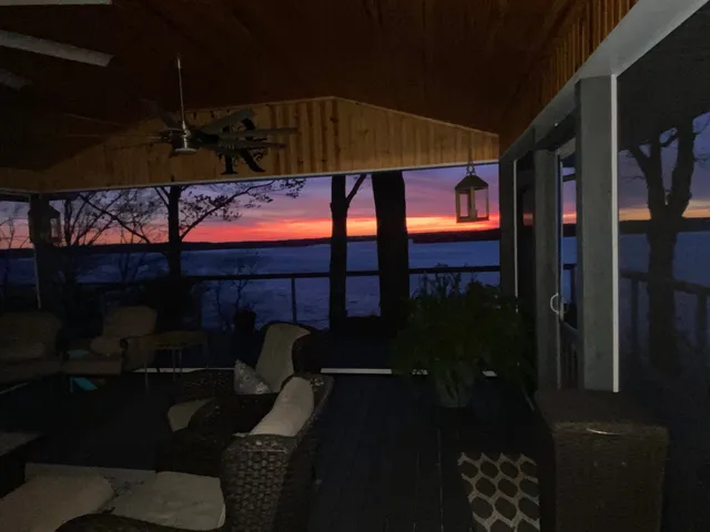 $629,000 | 591 Shore Drive, Big Sandy, TN 38221