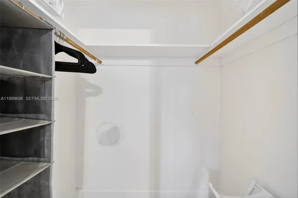 $4,000 | 6815 Edgewater Drive, Unit 108, Coral Gables, FL 33133