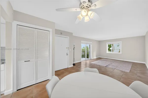 $4,000 | 6815 Edgewater Drive, Unit 108, Coral Gables, FL 33133